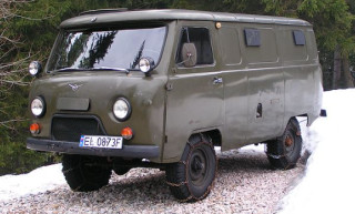 Russian van - 𝐔𝐀𝐙-𝟒𝟓𝟐...     >_<