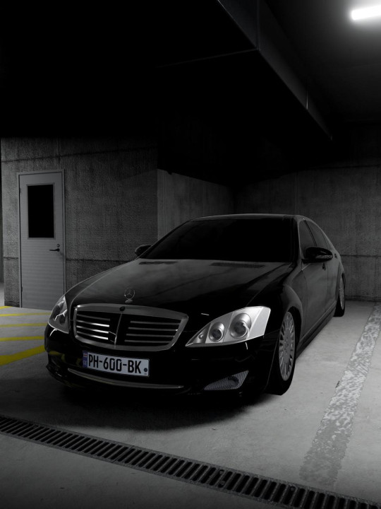 Mercedes Benz S600 W221