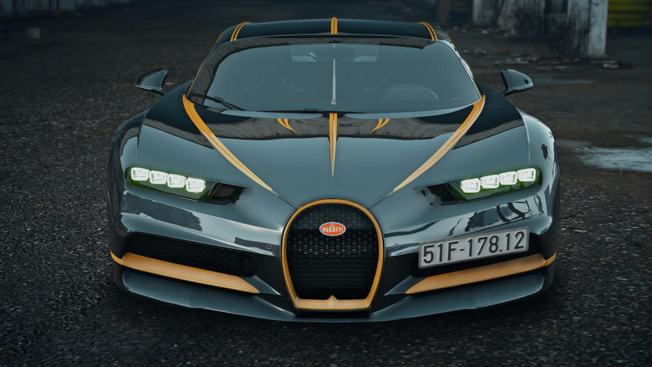 Bugatti Chiron Gold Strip