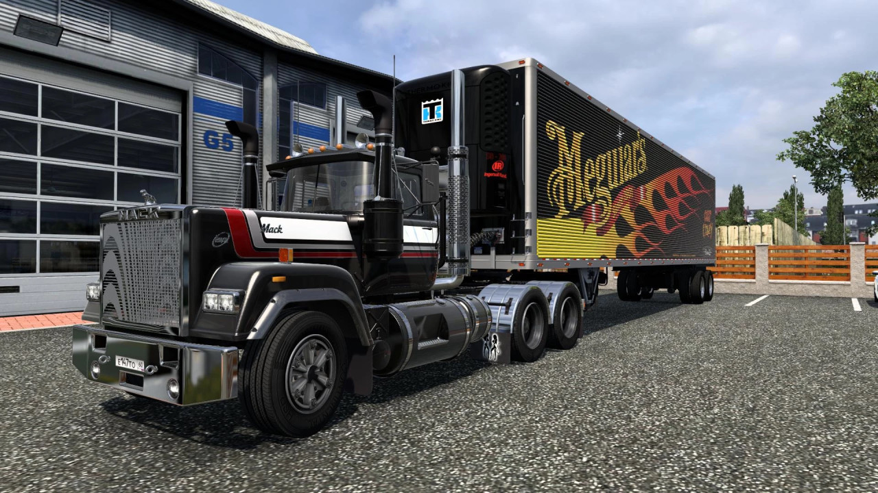 Mack Superliner V8