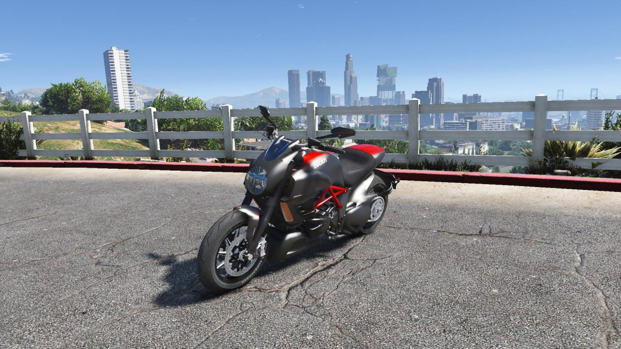 Ducati Diavel 2014