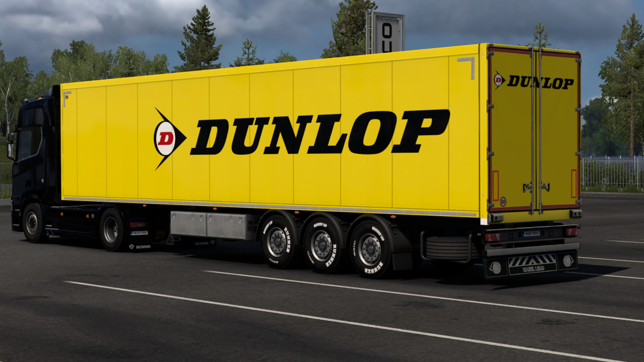 Dunlop skin SCS box trailer