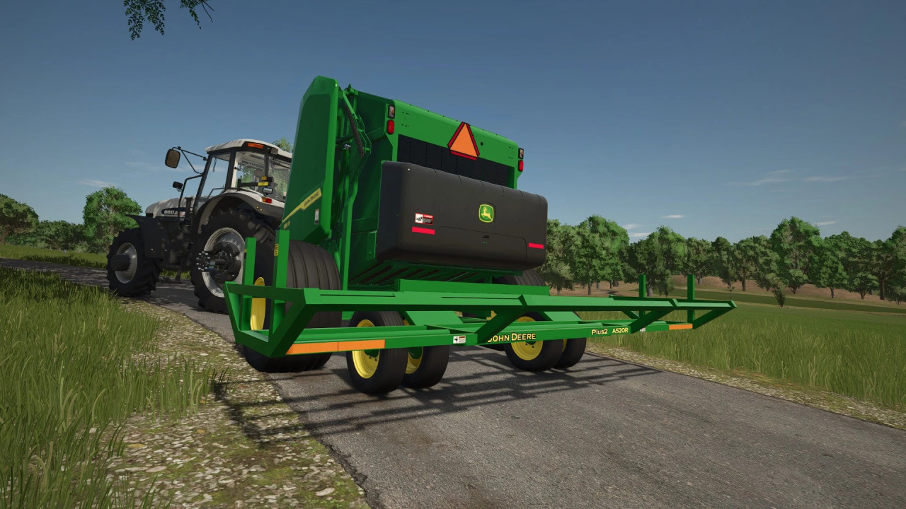 John Deere 561R + A520R Accumulator
