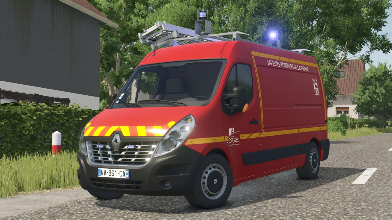 Renault Master III VTU firefighters