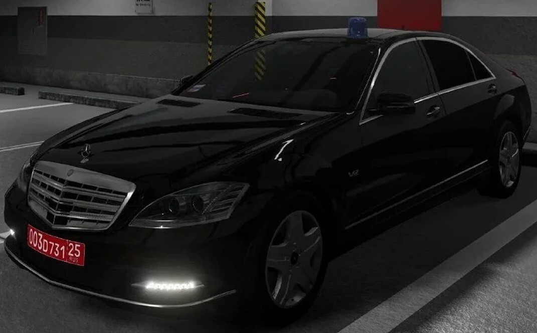 Mercedes-Benz S Class W221