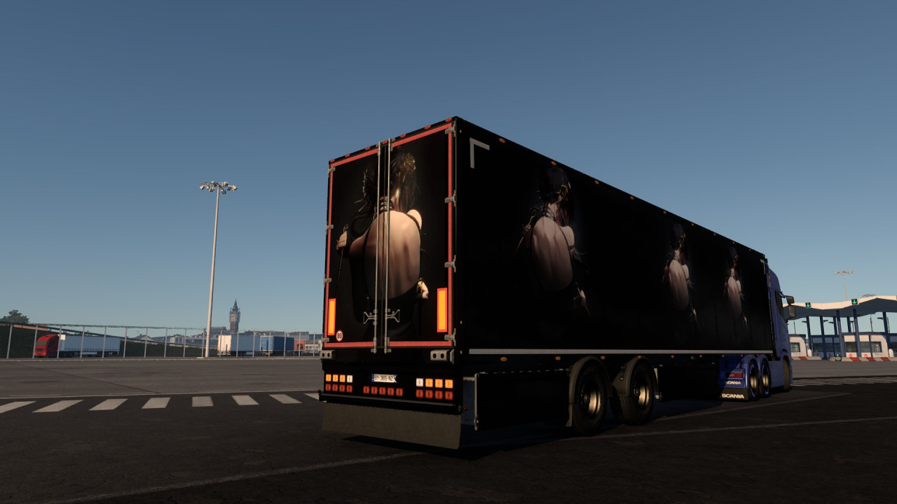 YOR FORGER TRAILER SKIN MOD