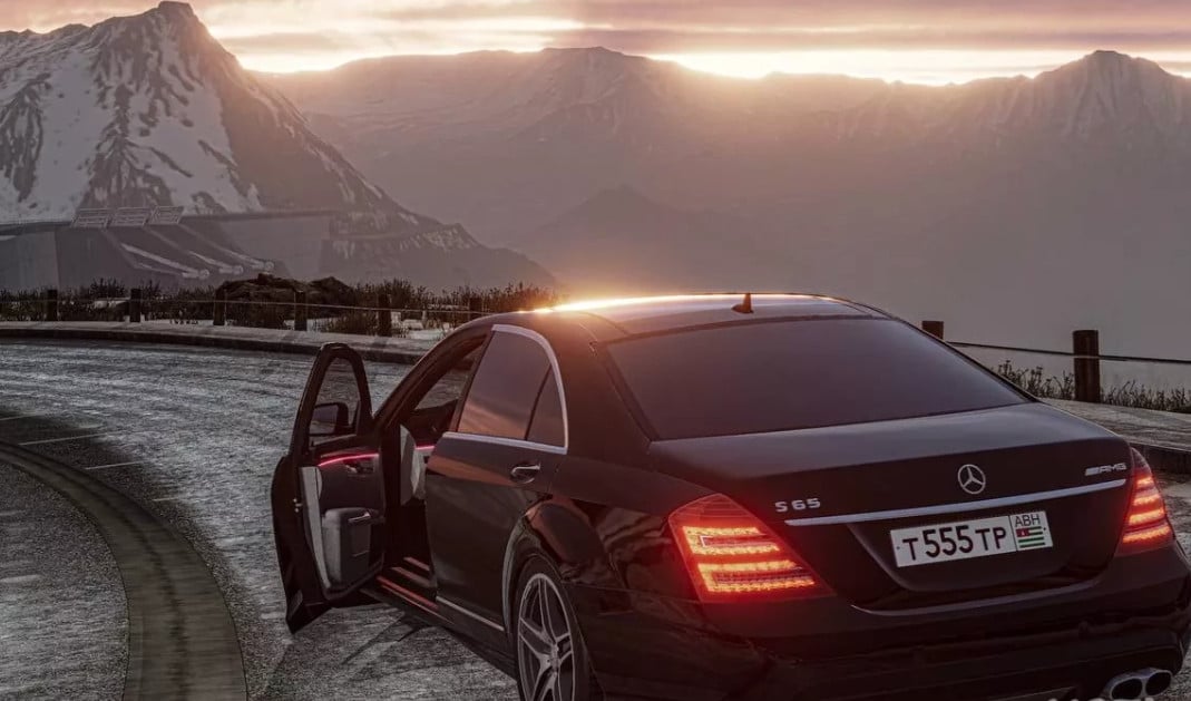 Mercedes-Benz W221