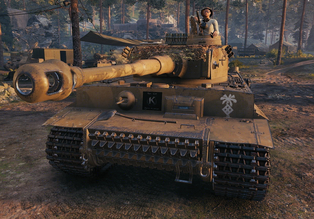 Tiger 131 with crew