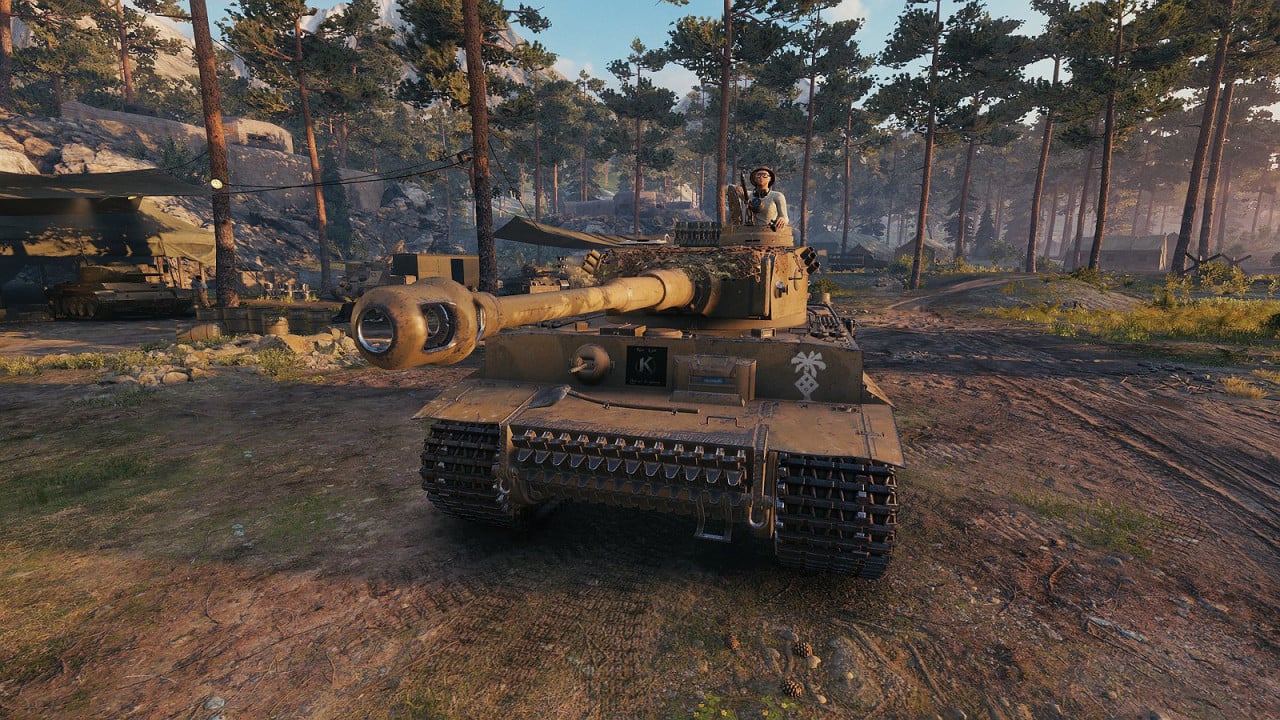 Tiger 131 with crew