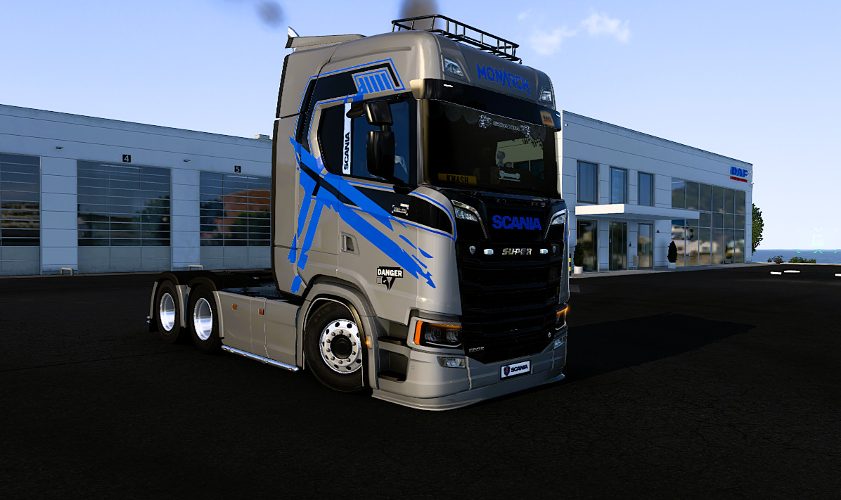 Scania S silver blue x green striped skin