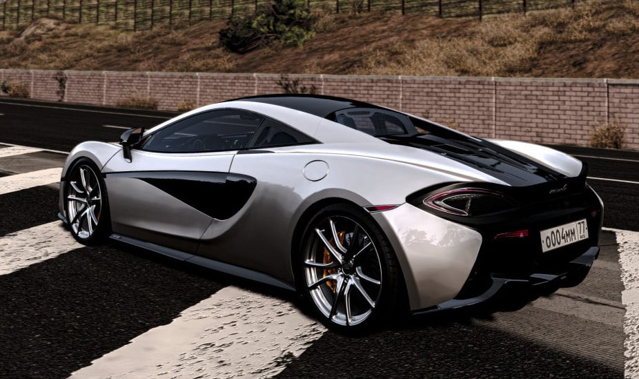 McLaren 520s