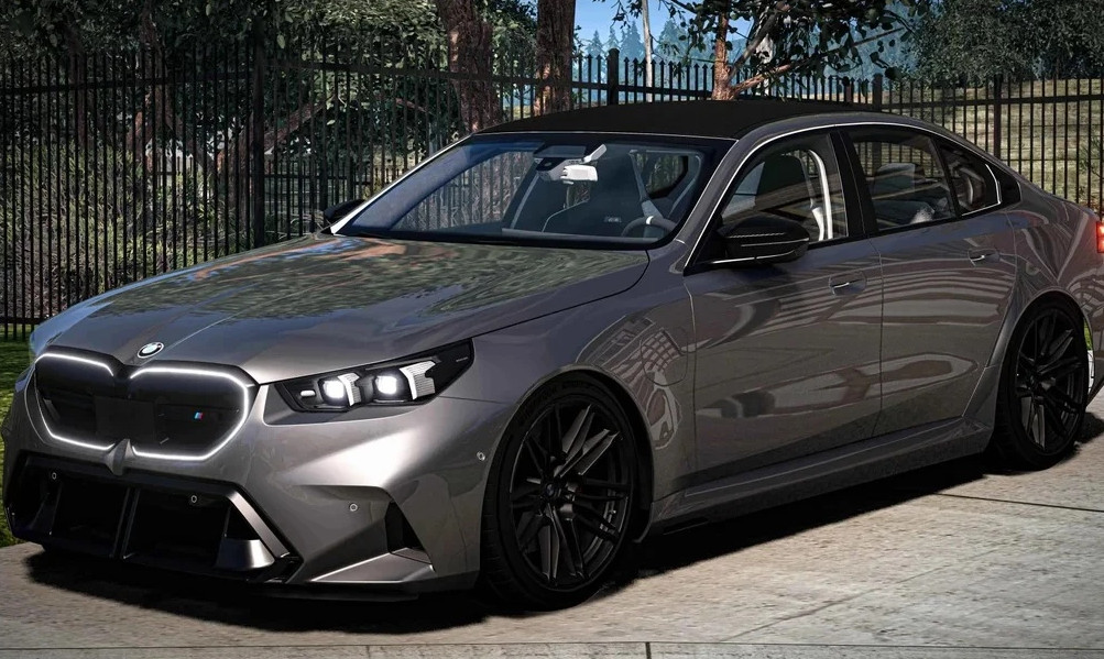 BMW M5 G90