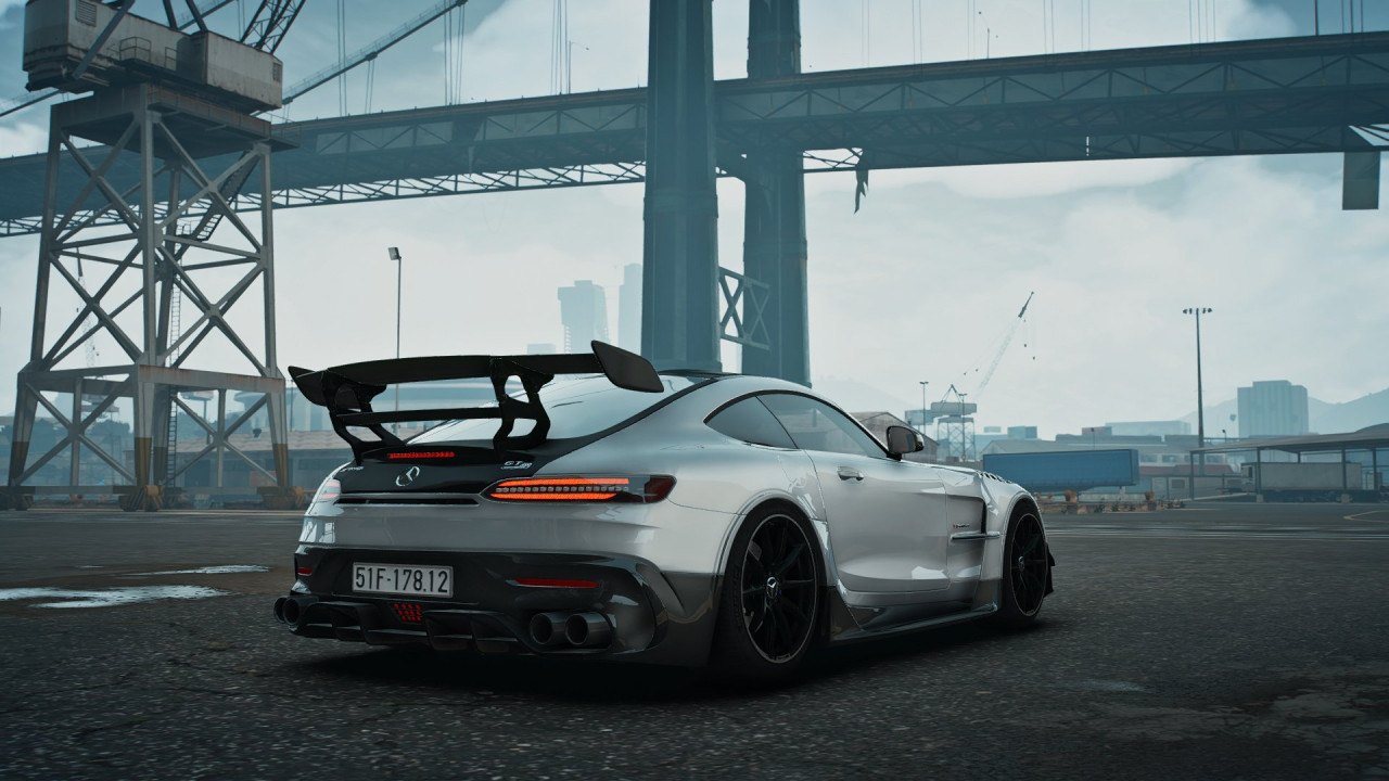 Mercedes-Benz AMG GTR Black Series
