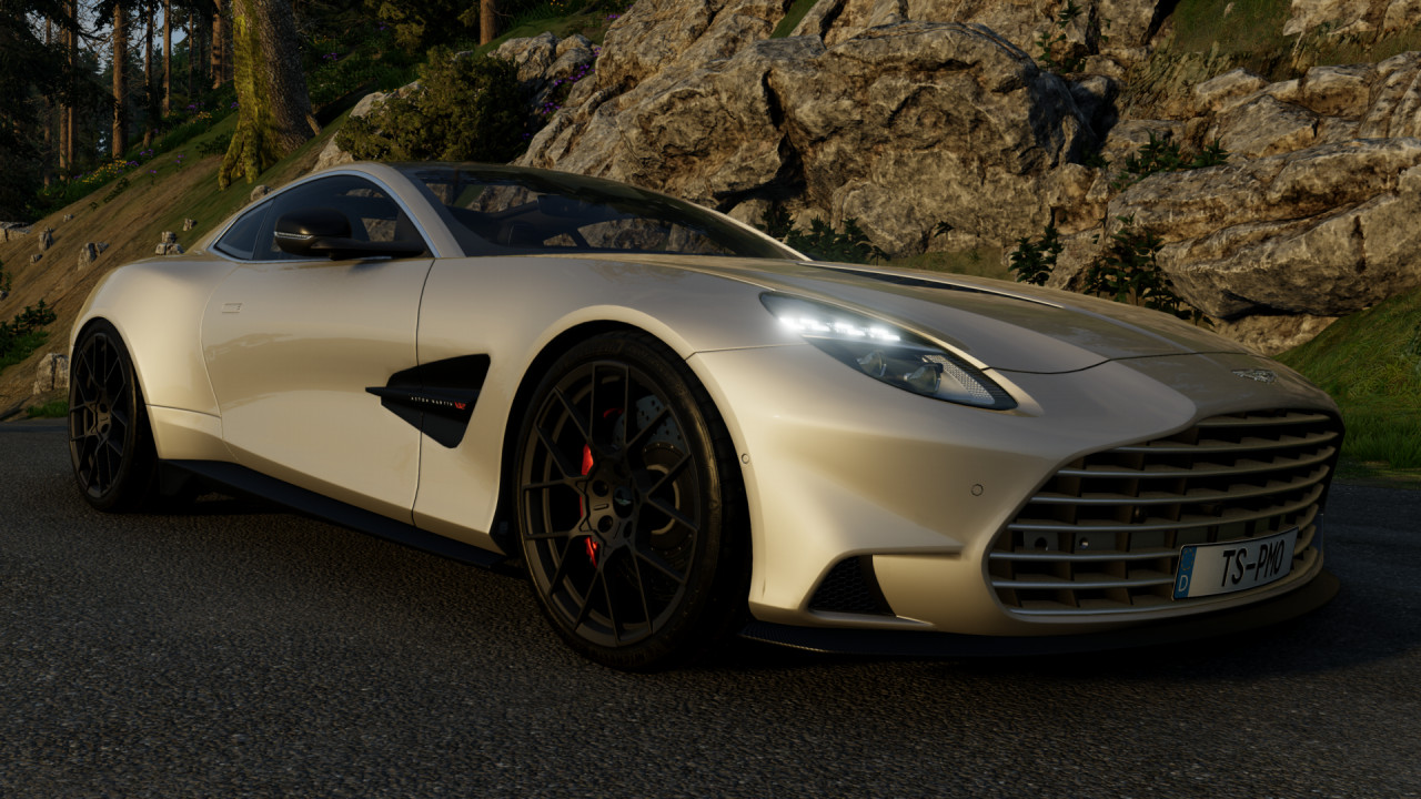 Aston Martin Vanquish