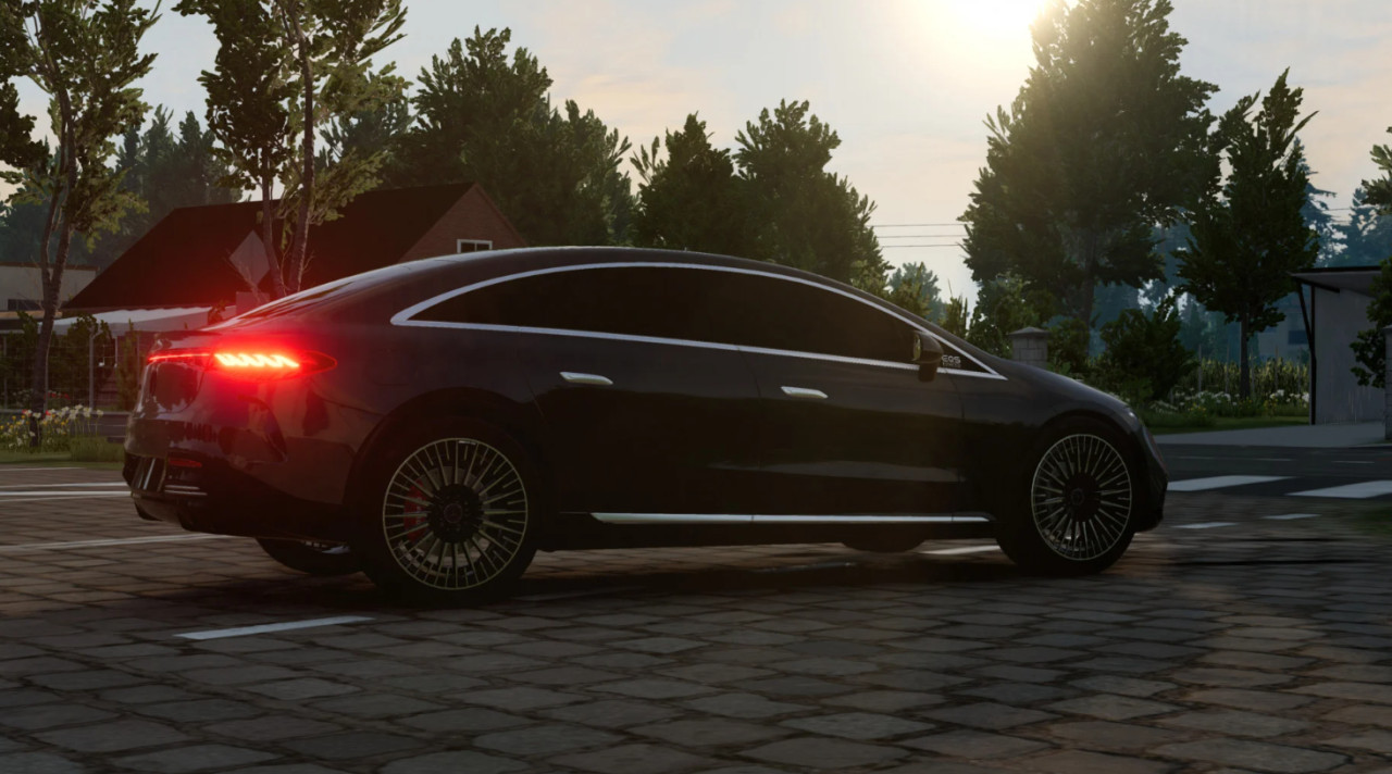 MERCEDES BENZ EQS