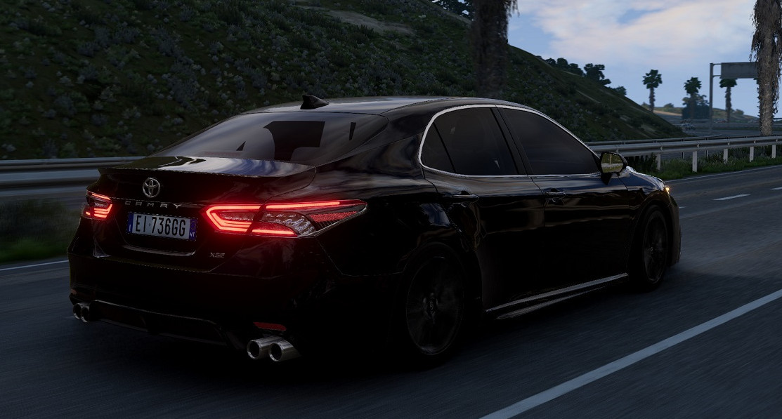 Toyota Camry XV70 (2023)