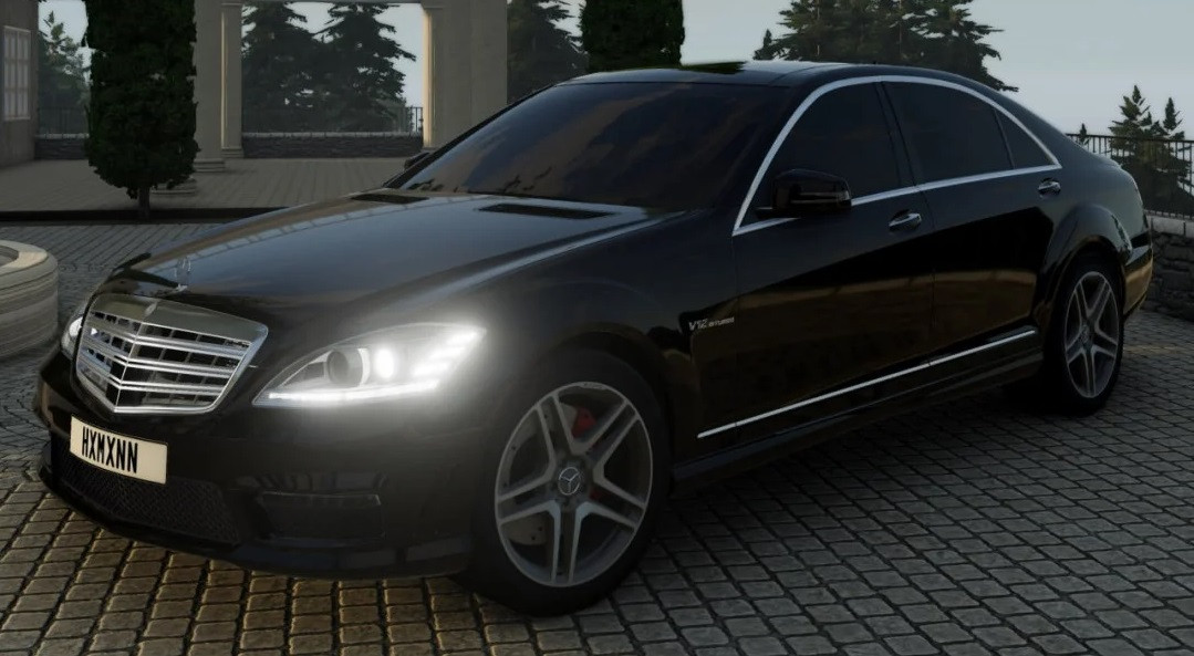 Mercedes-Benz S-Class (W221)