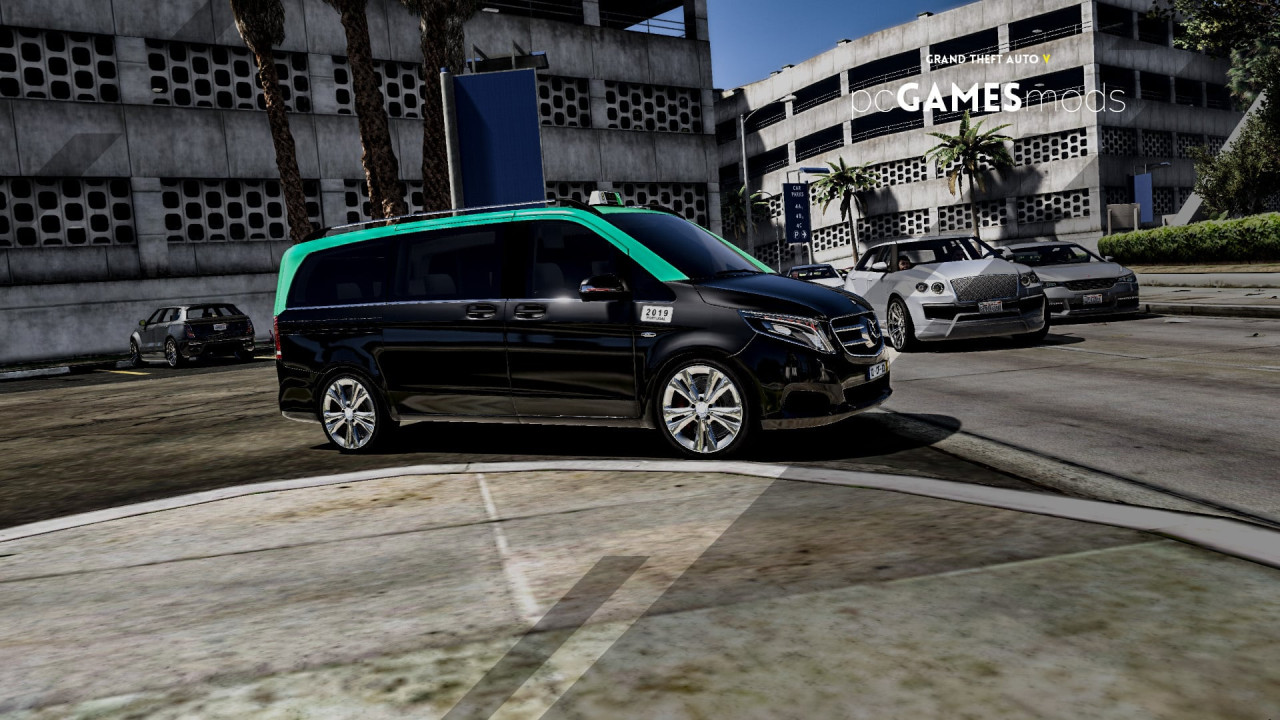 Portuguese TAXI / Mercedes-Benz v-250