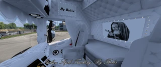 Interior Custom Padre Pio White 1.1 thumbnail 3