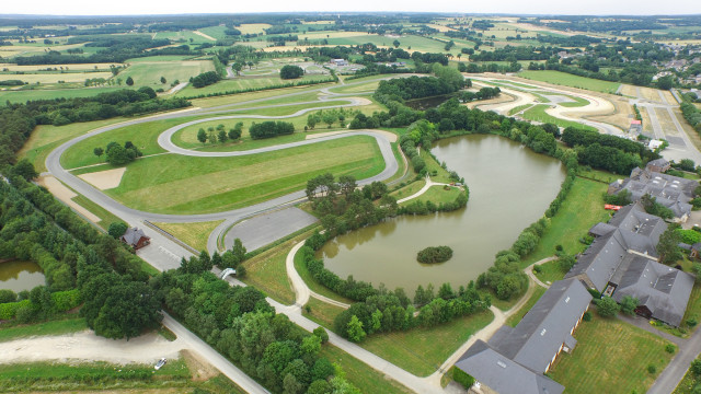 Lohéac asphalt track
