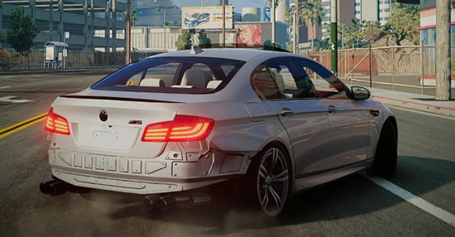 BMW M5 F10