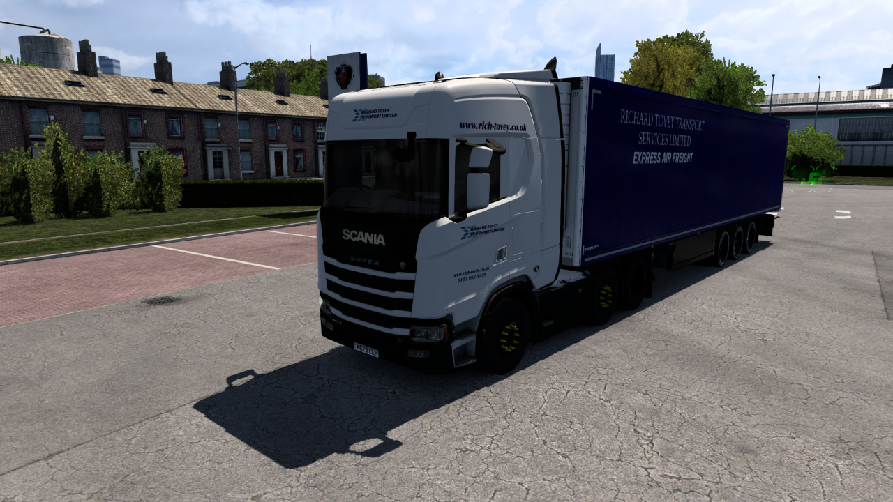 Rich Tovey Scania S and Krone Cooliner