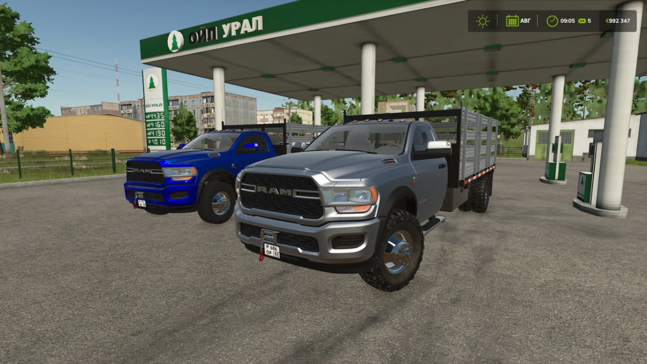 Dodge Ram 5500 Stakebed