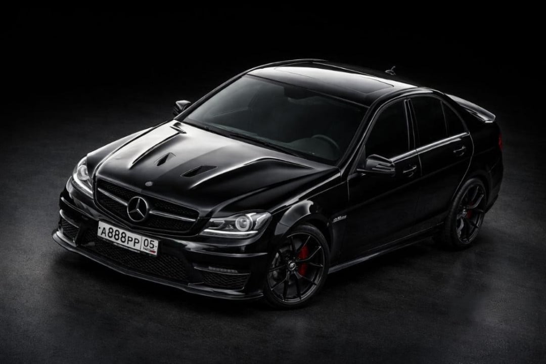 Mercedes Benz C63 w204 (kybic)