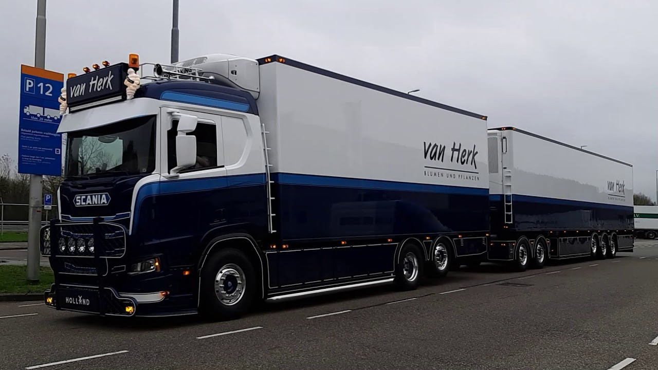 Scania V8 Open pipe with FKM Garage exhaust system