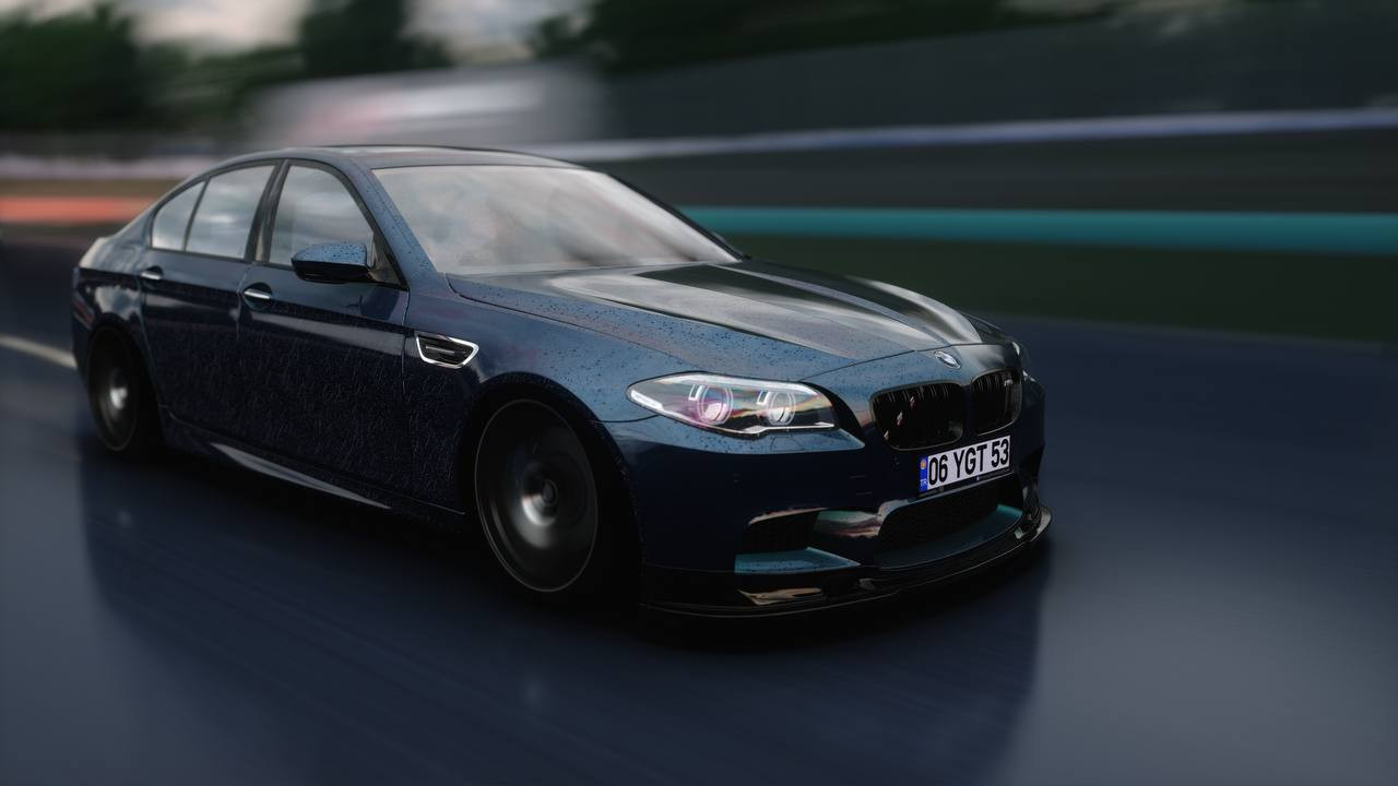 BMW M5 F10