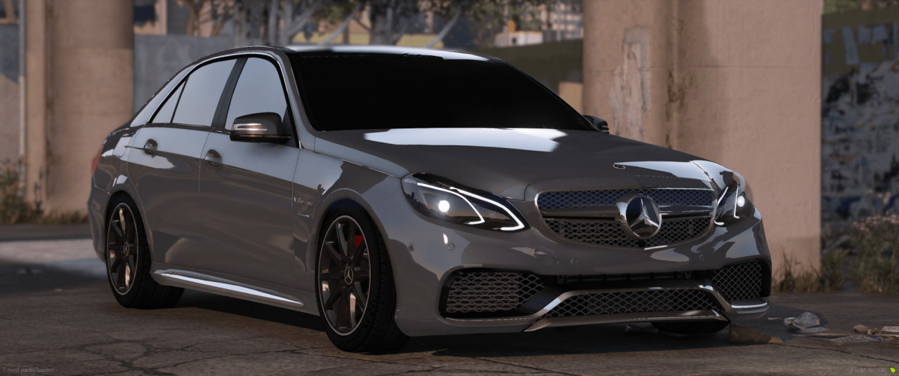 2013 Mercedes E63 AMG