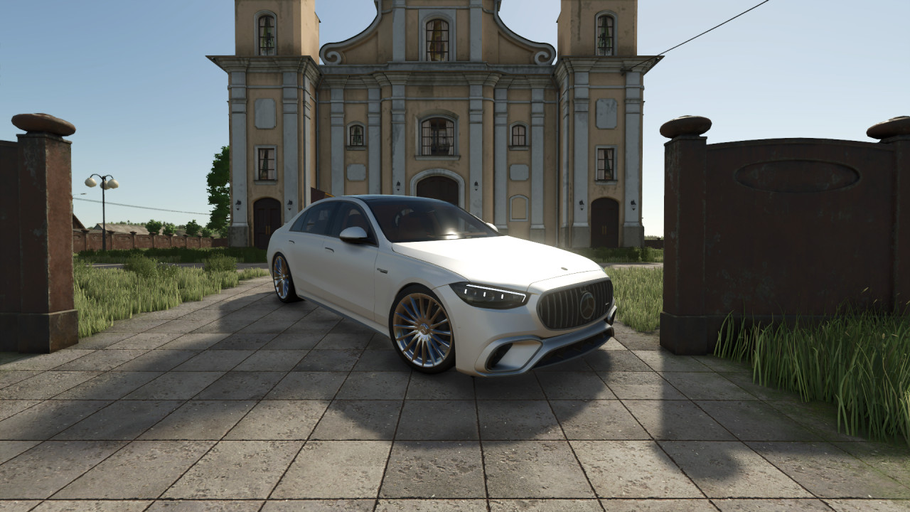 Mercedes Benz S63E AMG