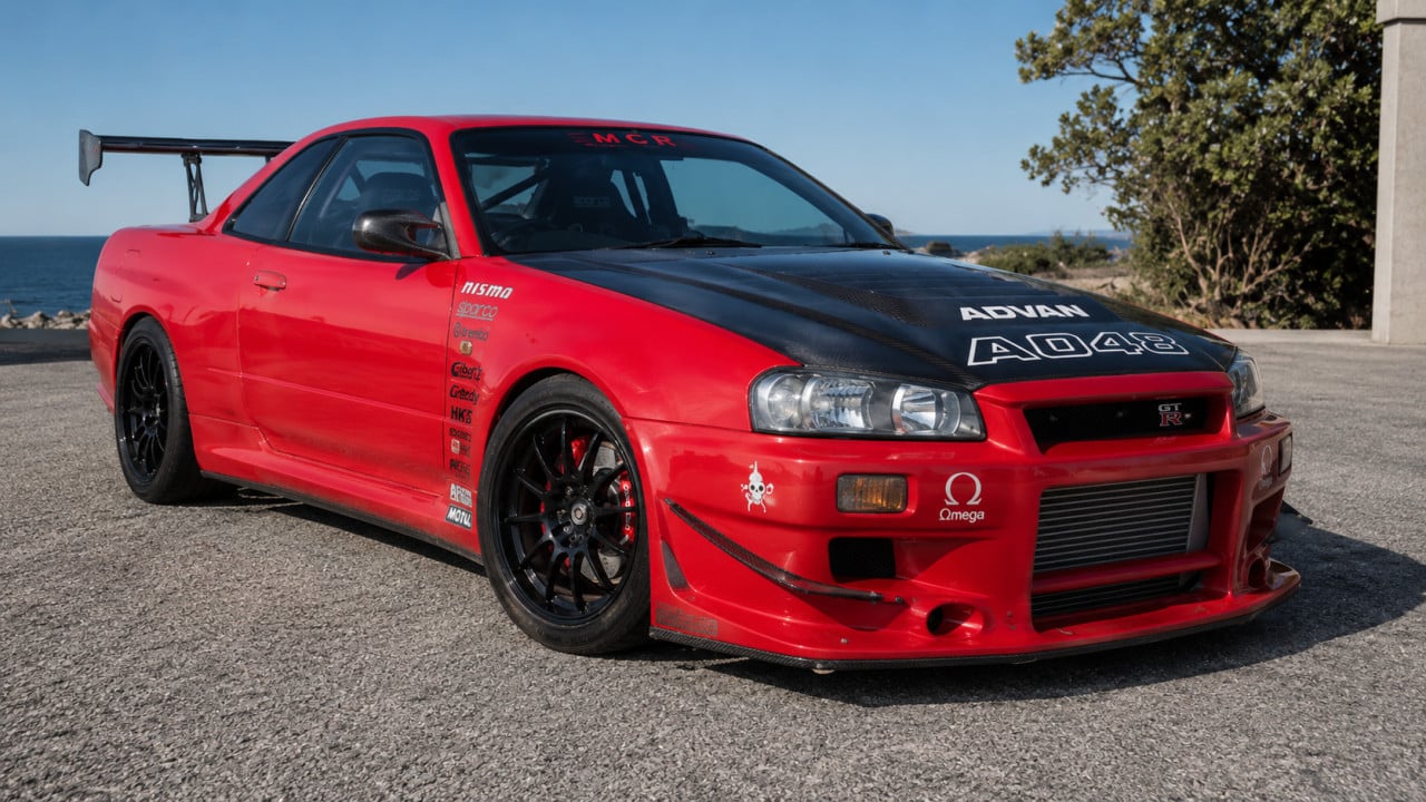 Nissan Skyline BNR34