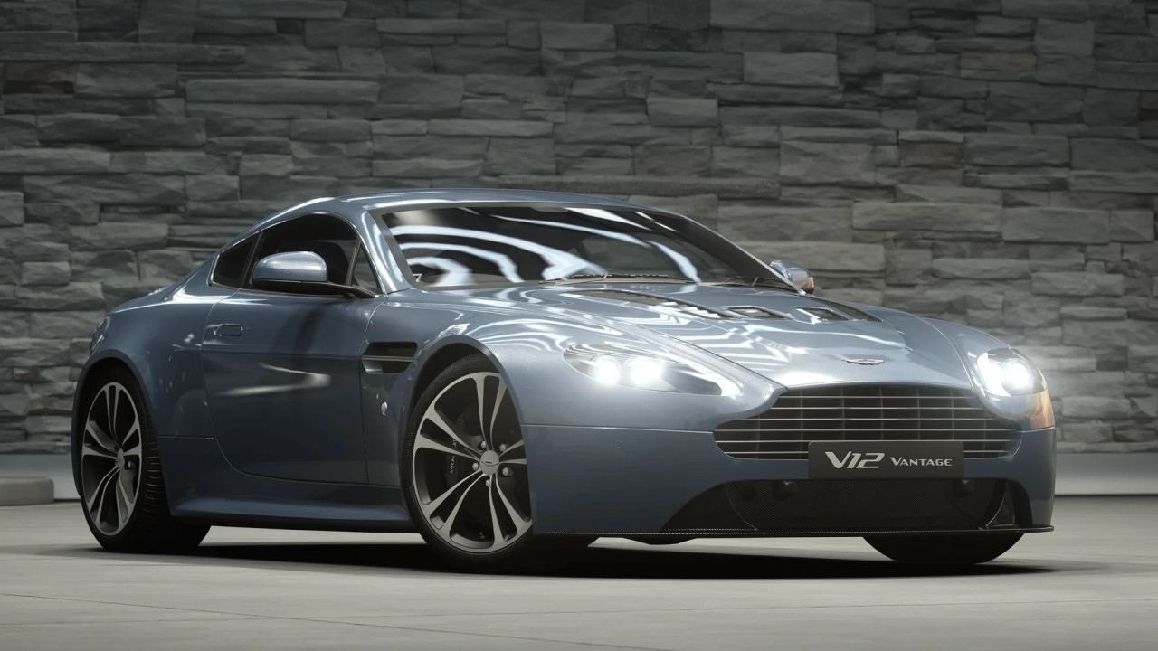 Aston Martin V12 Vantage 2010