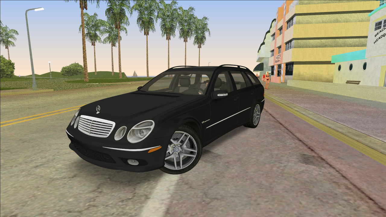 Mercedes E55AMG S211