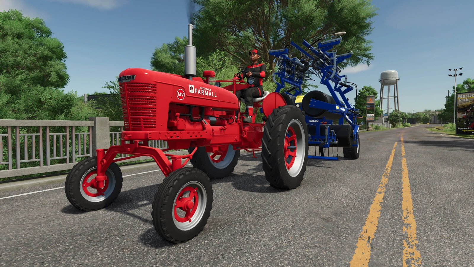 International Farmall M 1.0