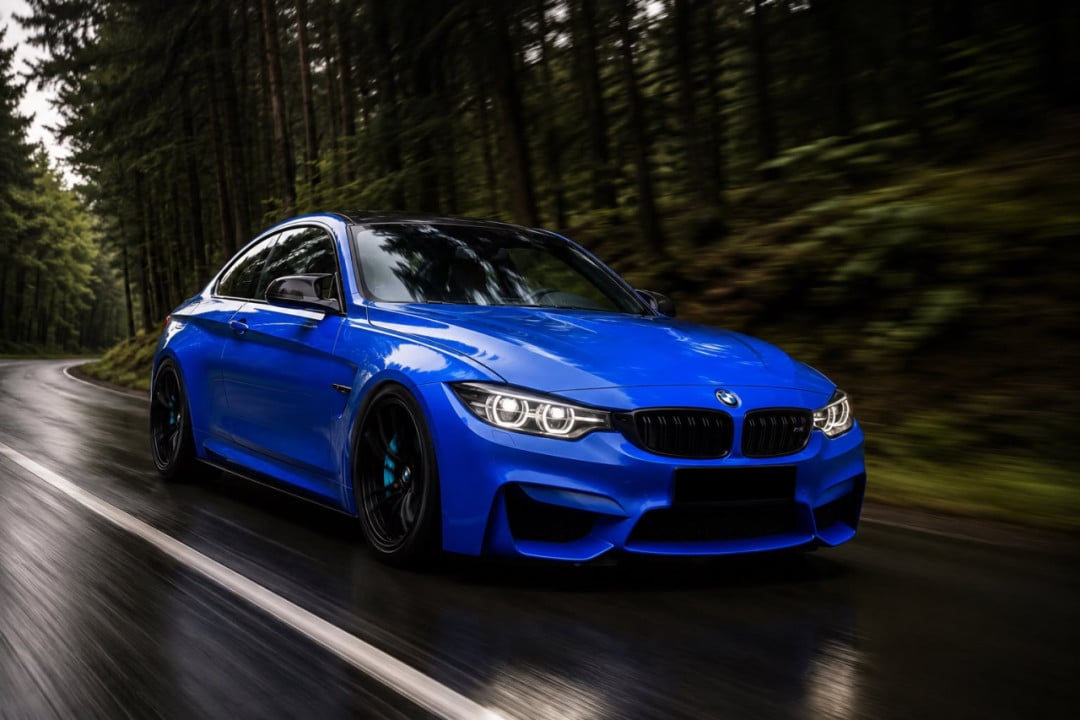 BMW M4 (2020]