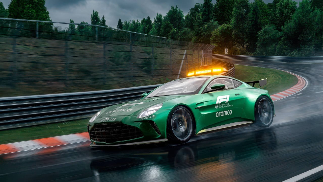 Aston Martin Vantage IV