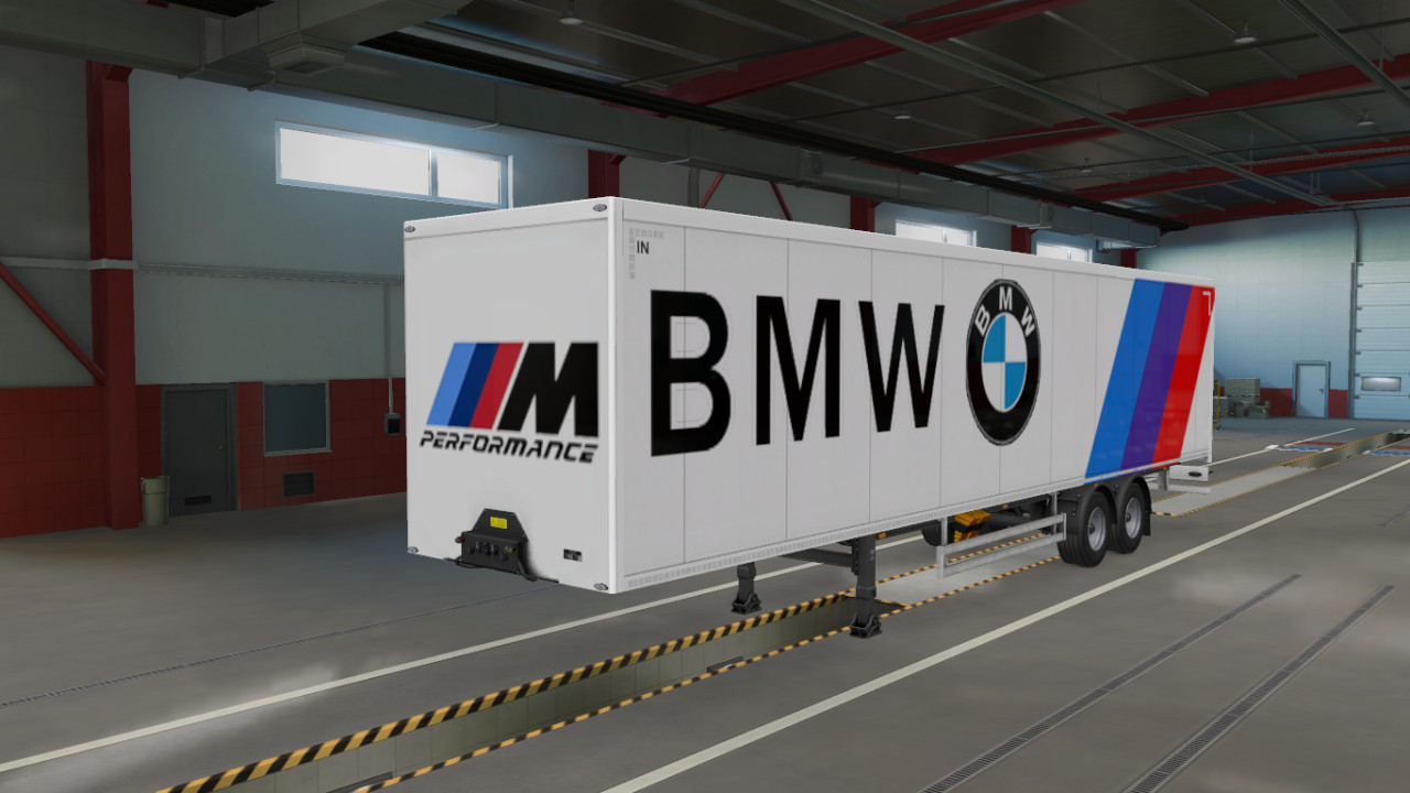 BMW Trailer Skin and Mudflaps
