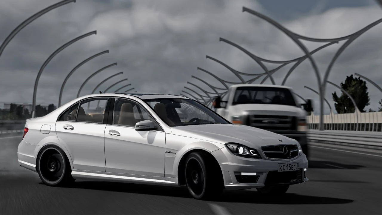 Mercedes-Benz C63 (W204)