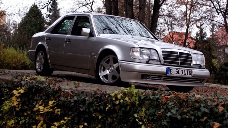 Mercedes-Benz E500 W124 "Volchok" Opera Style (Private Unlocked for 0.39.x)