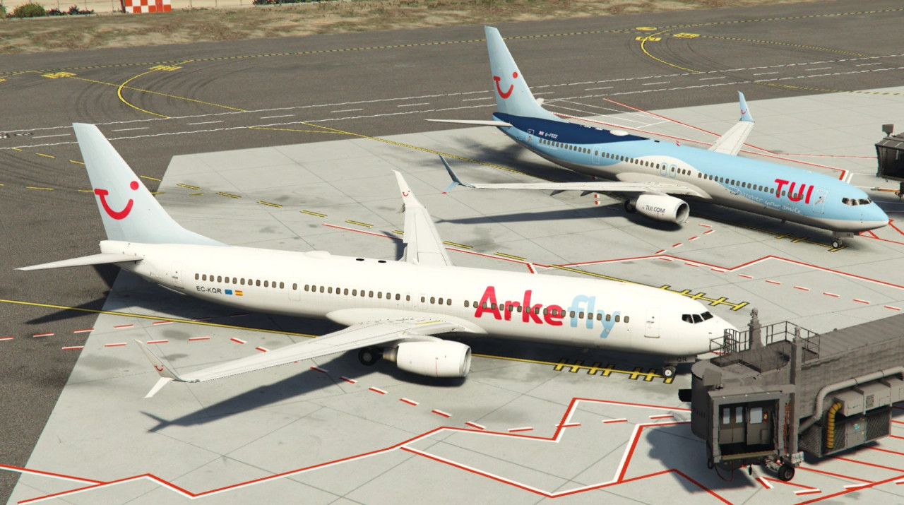 Boeing 737-900ER TUI & Arkefly Livery Pack