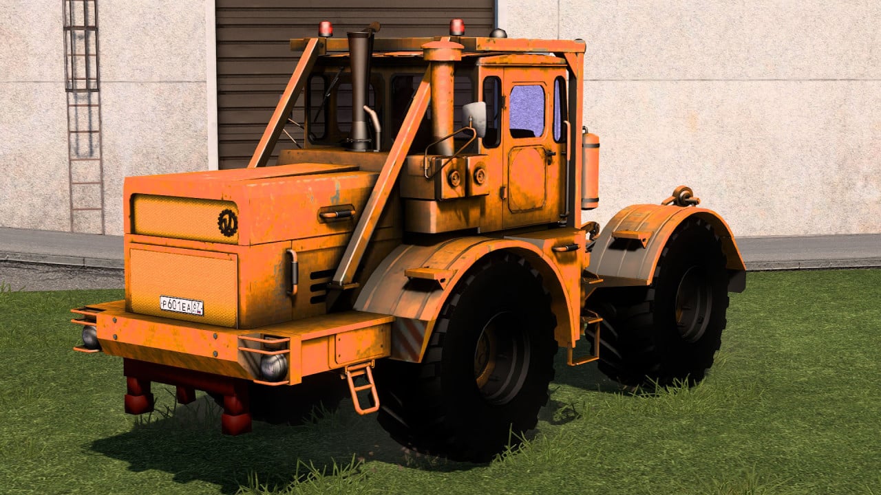 Kirovets K-700 Tractor