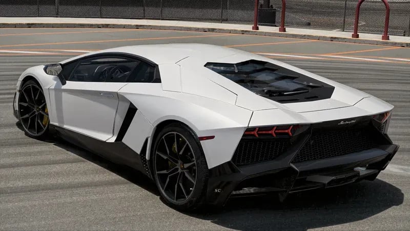 Lamborghini Aventador