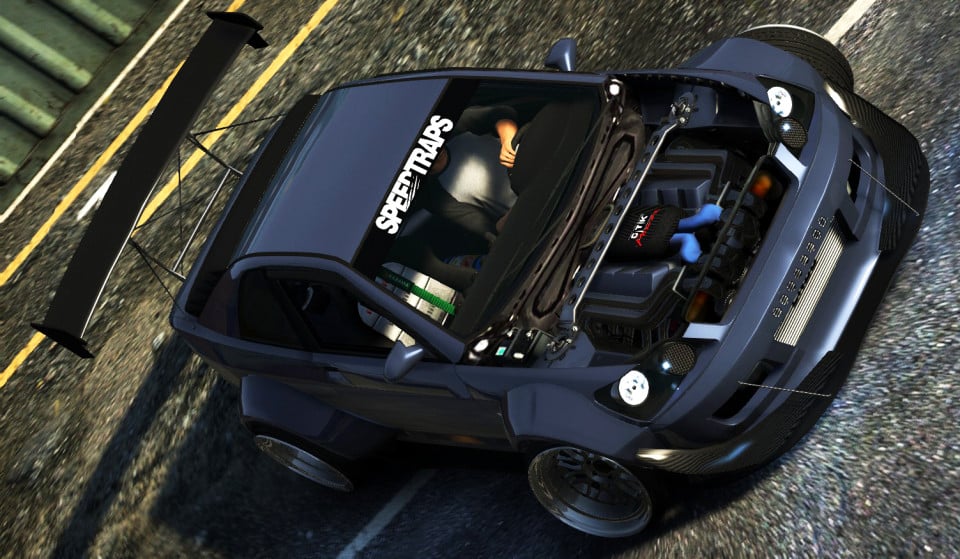 Karin Sultan RS V 8 TwinTurbo