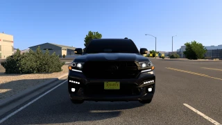 Toyota Land Cruiser 200 1.0 thumbnail 3